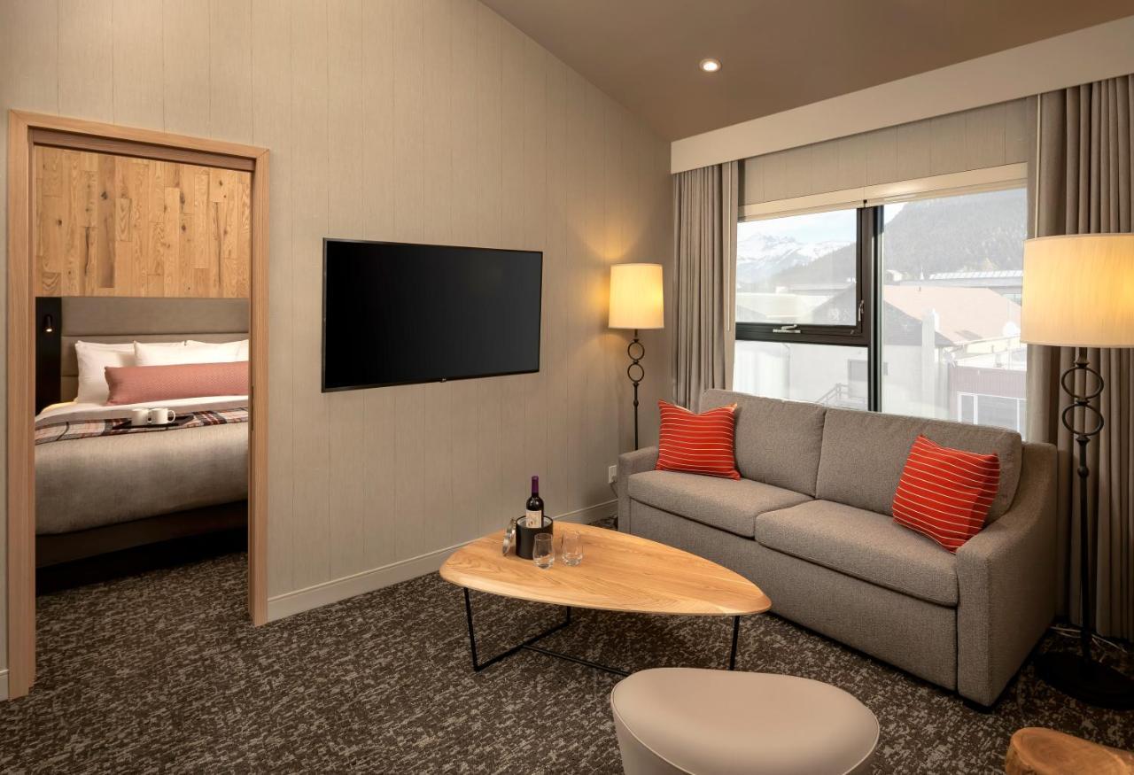 Peaks Hotel And Suites 뱀프 외부 사진