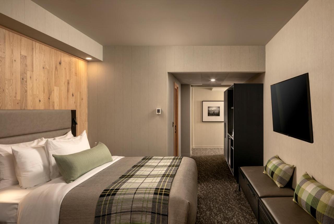 Peaks Hotel And Suites 뱀프 외부 사진