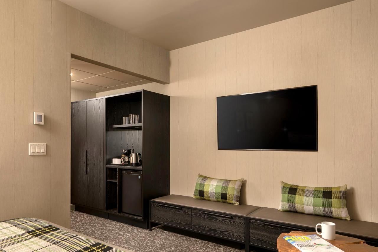 Peaks Hotel And Suites 뱀프 외부 사진
