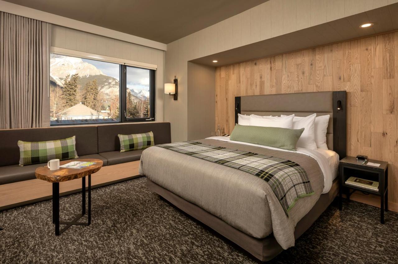 Peaks Hotel And Suites 뱀프 외부 사진