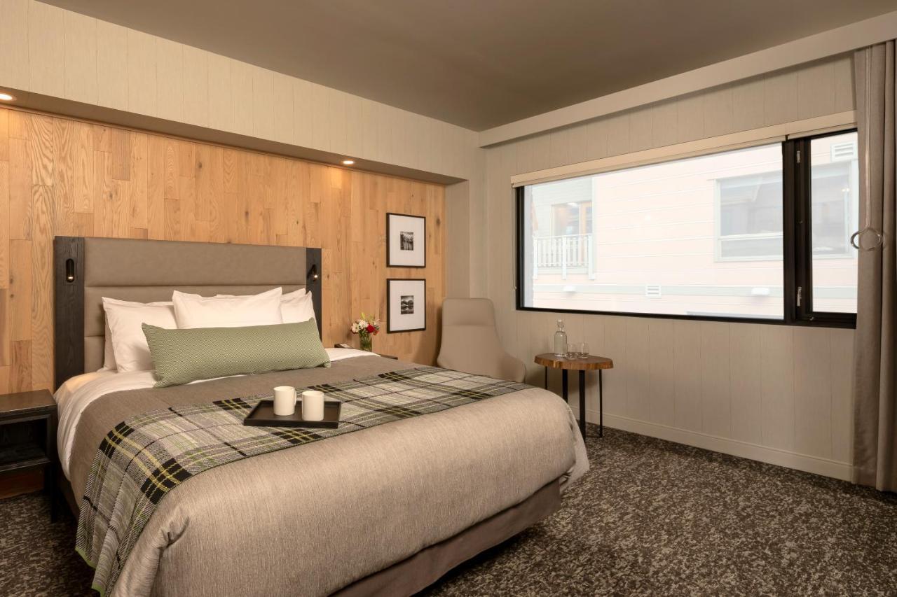 Peaks Hotel And Suites 뱀프 외부 사진