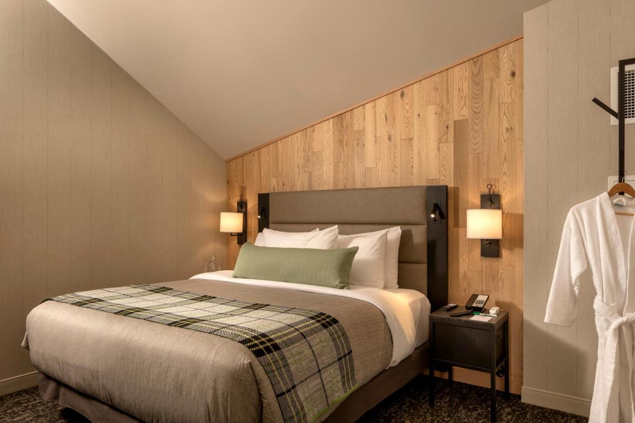 Peaks Hotel And Suites 뱀프 외부 사진