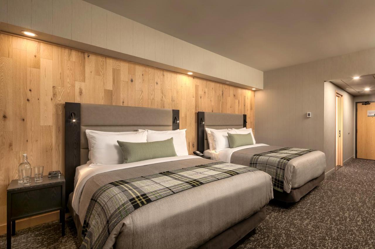 Peaks Hotel And Suites 뱀프 외부 사진