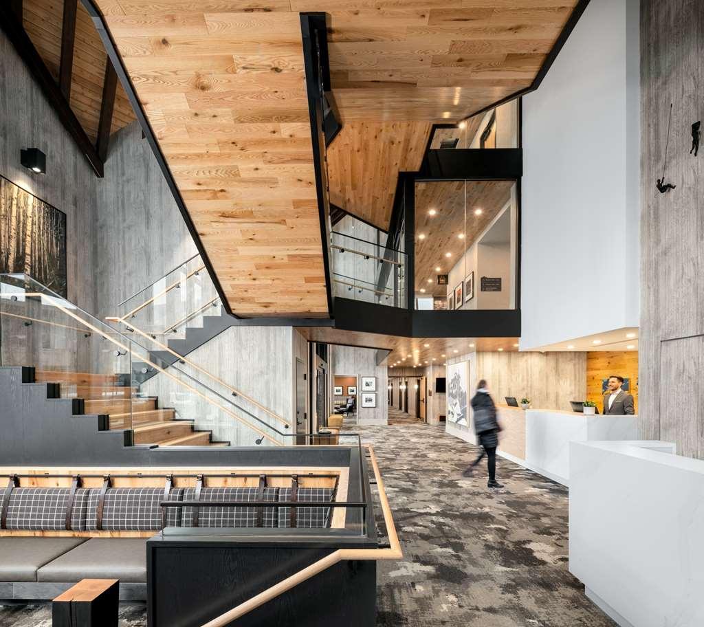 Peaks Hotel And Suites 뱀프 내부 사진