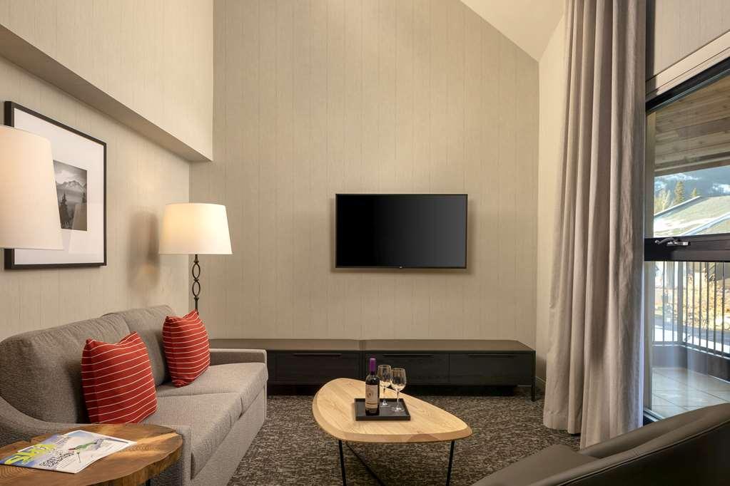 Peaks Hotel And Suites 뱀프 외부 사진